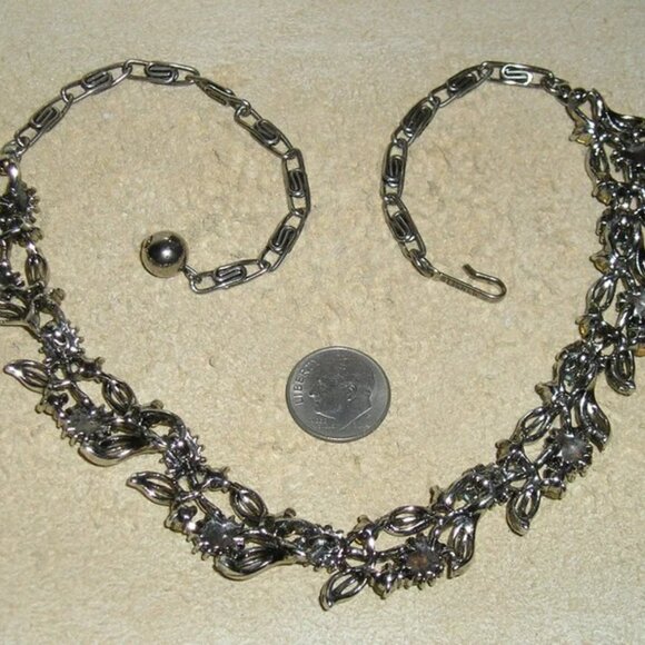 Signed Lisner Rhinestone Choker Necklace with Robins Egg Blue Turquoise Cabochon - Picture 3 of 3